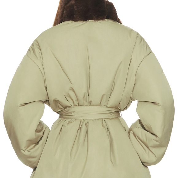 Bubble Puffer With Faux Fur in Fennel & Cedar - Picture 4 of 4